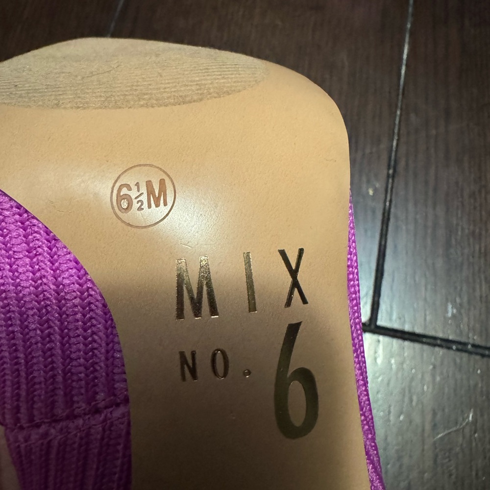 Lavender/pinkish High Heel - Picture 4 of 7
